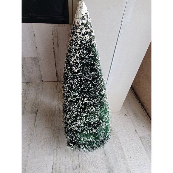 Dept 56 52329 frosted 22" spruce tree village accessory - Picture 1 of 8